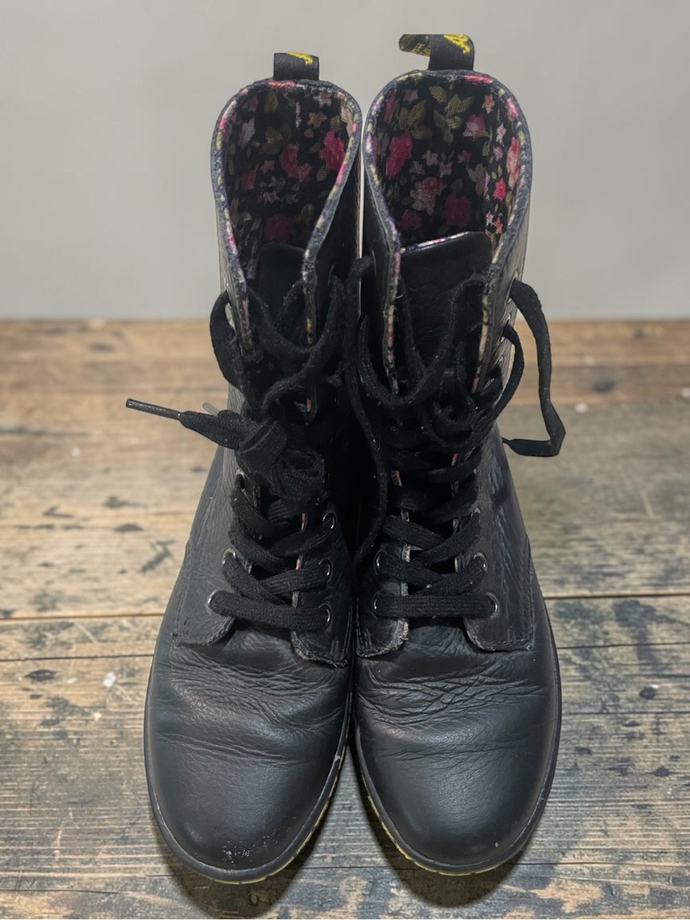 Dr. Martens Black Leather Combat Boots with AirWair Sole Women’s Size 6